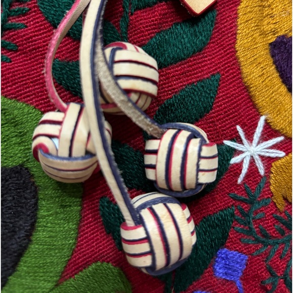 NWOT Consuela All Leather Fiesta Knot Bag Charm - Picture 2 of 3